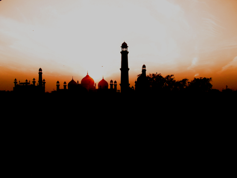 Badshahi_Mosque_4_by_amnakk